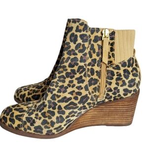 Toms Sadie Suede Boot Womens Size 7.5 Animal Print Wedge Booties Side Zip
